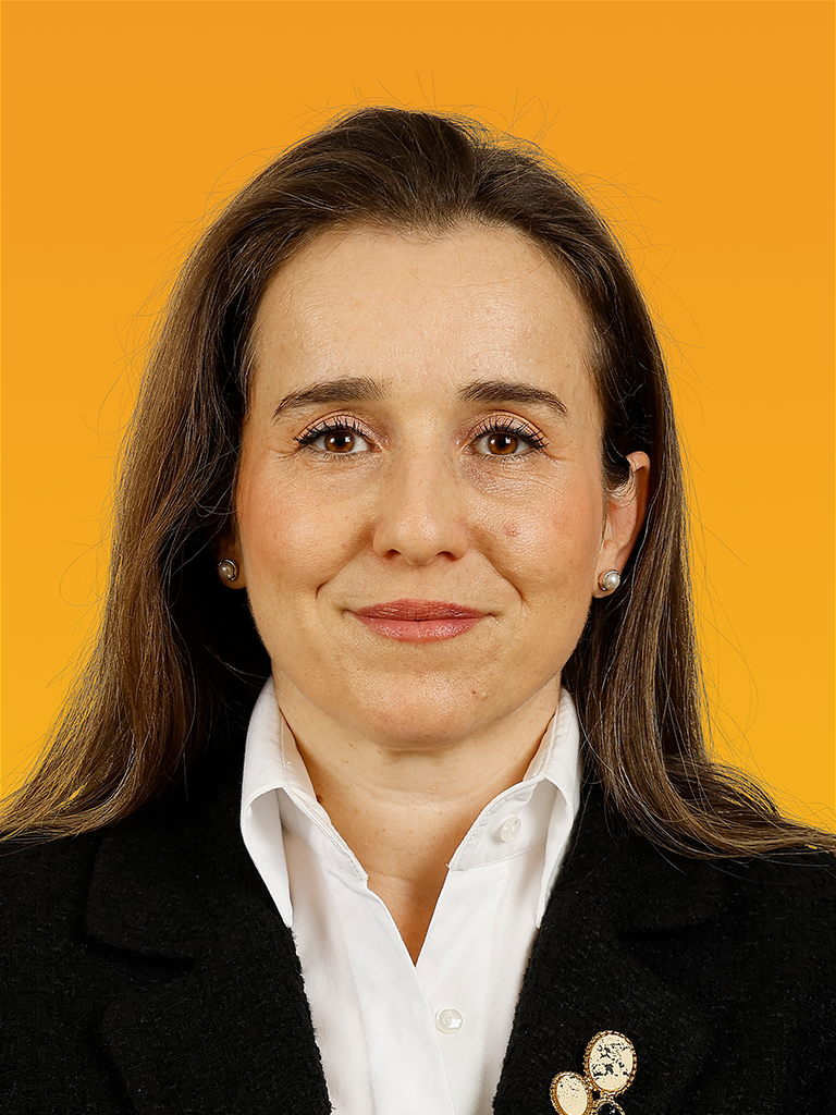yasemin-canguloglu